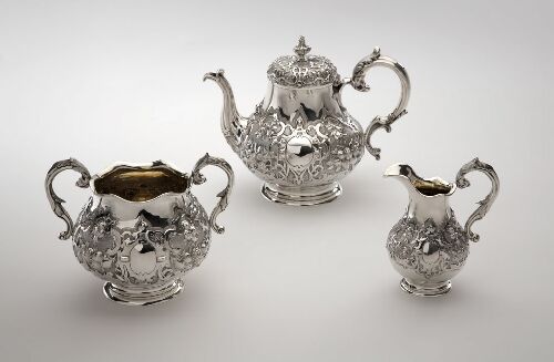 Appraisal: A Victorian three piece tea service Glasgow makers mark indistinct