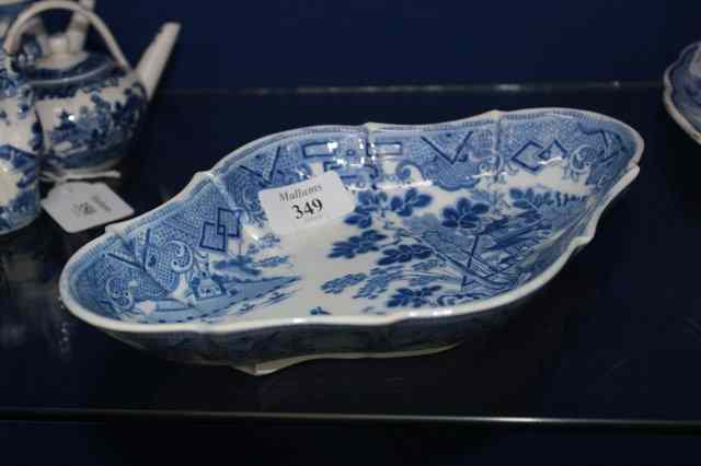 Appraisal: A MINTON BLUE AND WHITE PEARLWARE LOZENGE SHAPED DISH decorated