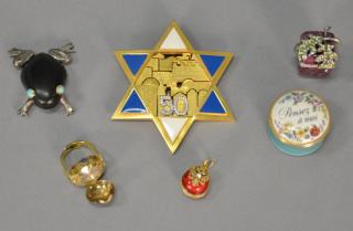 Appraisal: Six piece lot including Jay Strongwater Swarovski enamel mini trinket