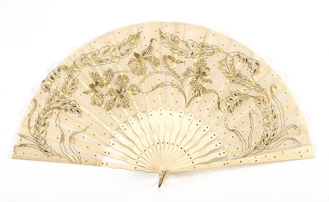 Appraisal: CHIFFON AND BONE FOLDING FAN Early th CenturyWhite chiffon leaf