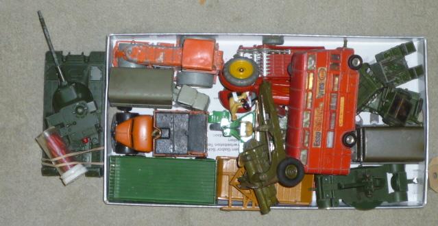 Appraisal: Sixteen Dinky agricultural and military models a Corgi tank and