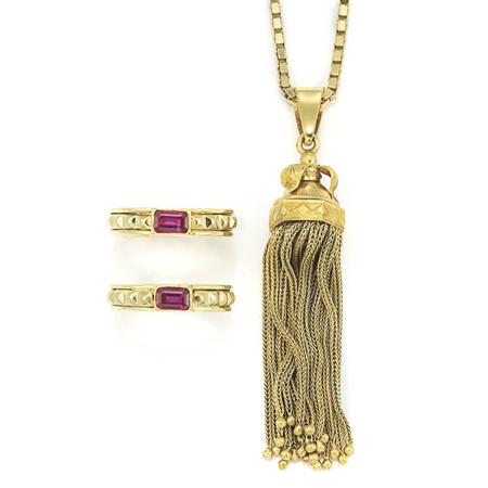 Appraisal: Gold Tassel Pendant with Chain and Pair of Gold and