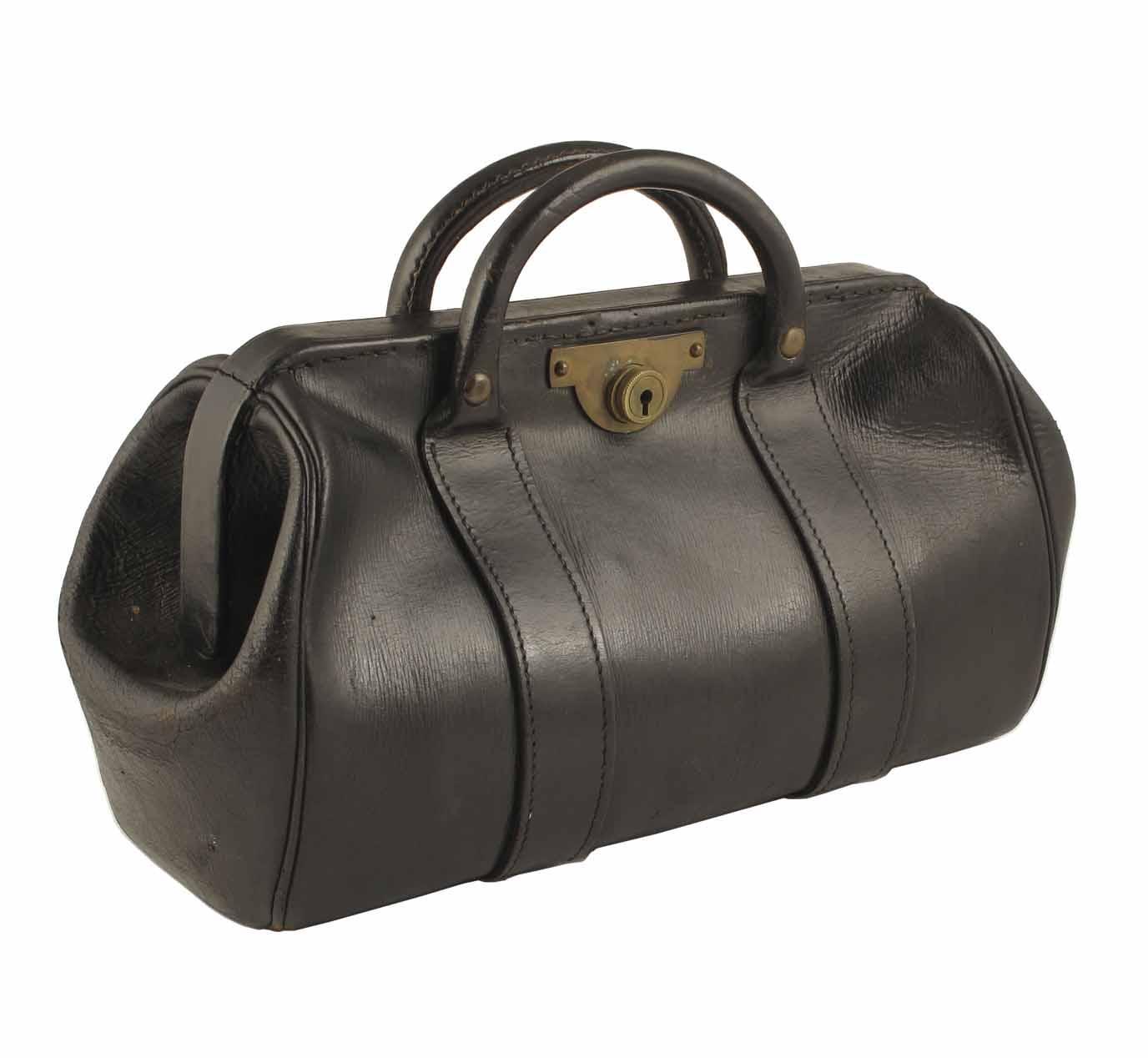 Appraisal: A George VI leather Gladstone bag