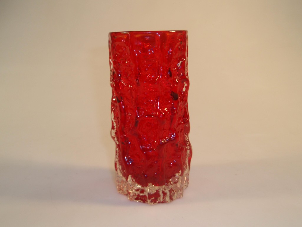 Appraisal: A Whitefriars red bark vase designed by Geoffrey Baxter cm