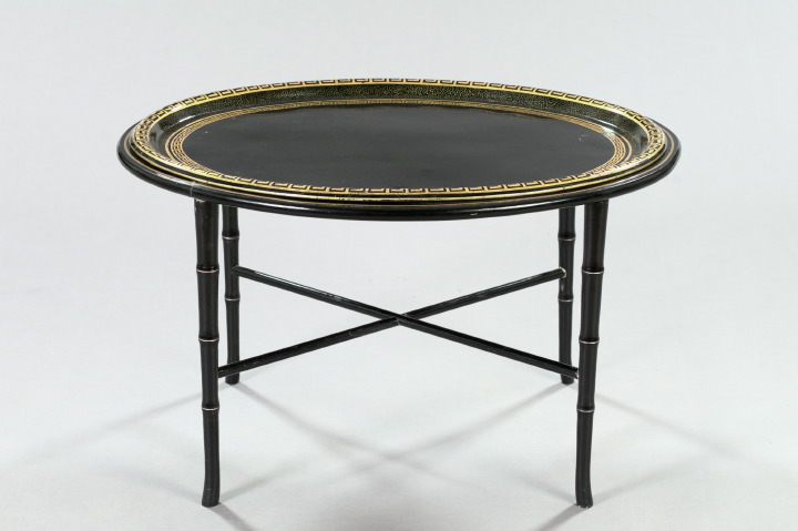 Appraisal: Regency-Style Tole-Peinte Tray mid- th century the oval tray with