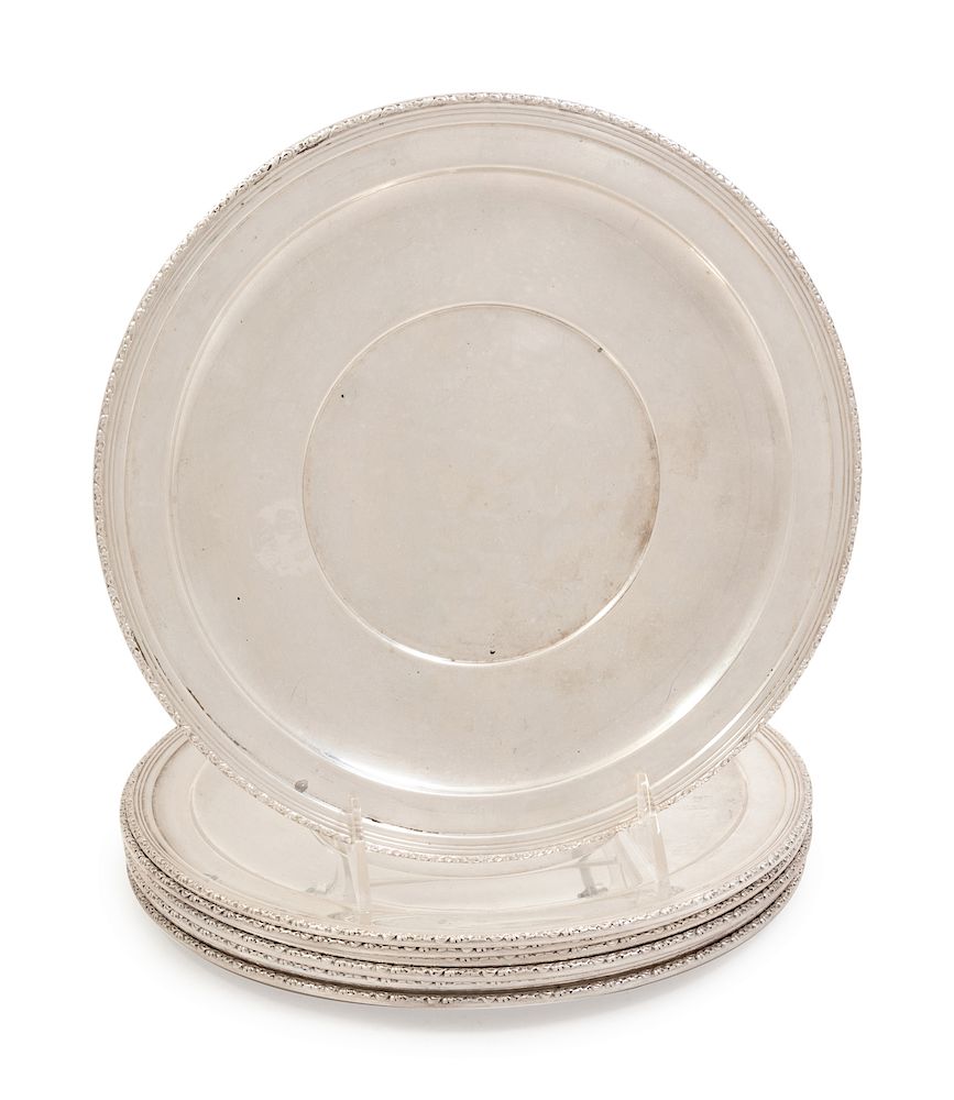 Appraisal: A Set of Eight American Silver Dinner Plates Diameter inches