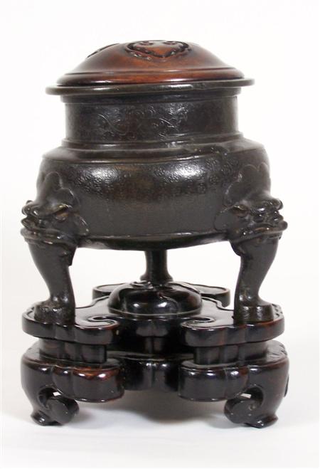 Appraisal: A Chinese bronze tripod censer Ming dynasty or later on