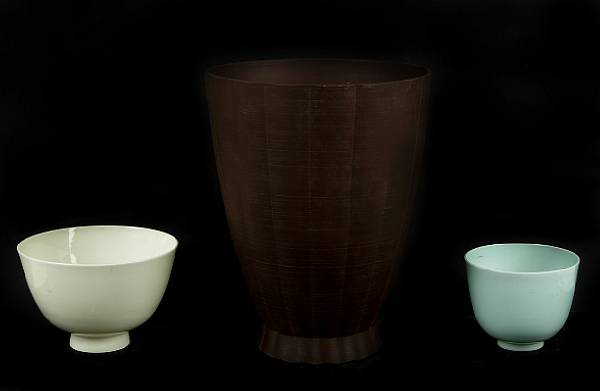 Appraisal: A Keith Murray ceramic vase and two Berndt Friberg porcelain