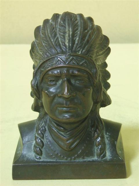 Appraisal: BRONZE BUST OF AMERICAN INDIAN CHIEF h in