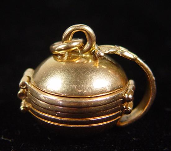 Appraisal: k Gold Locket Charm k yellow gold grams Locket charm