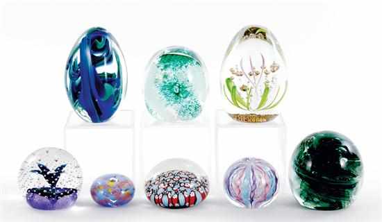 Appraisal: Collection of art glass paperweights Caithness petals F H ''