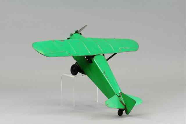 Appraisal: KINGSBURY MONOPLANE C 's pressed steel painted in green overall