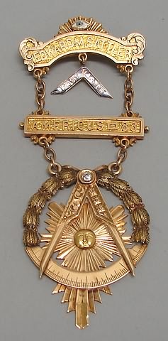 Appraisal: Gold Masonic medal with engraved reverse Presented to Wor Bro