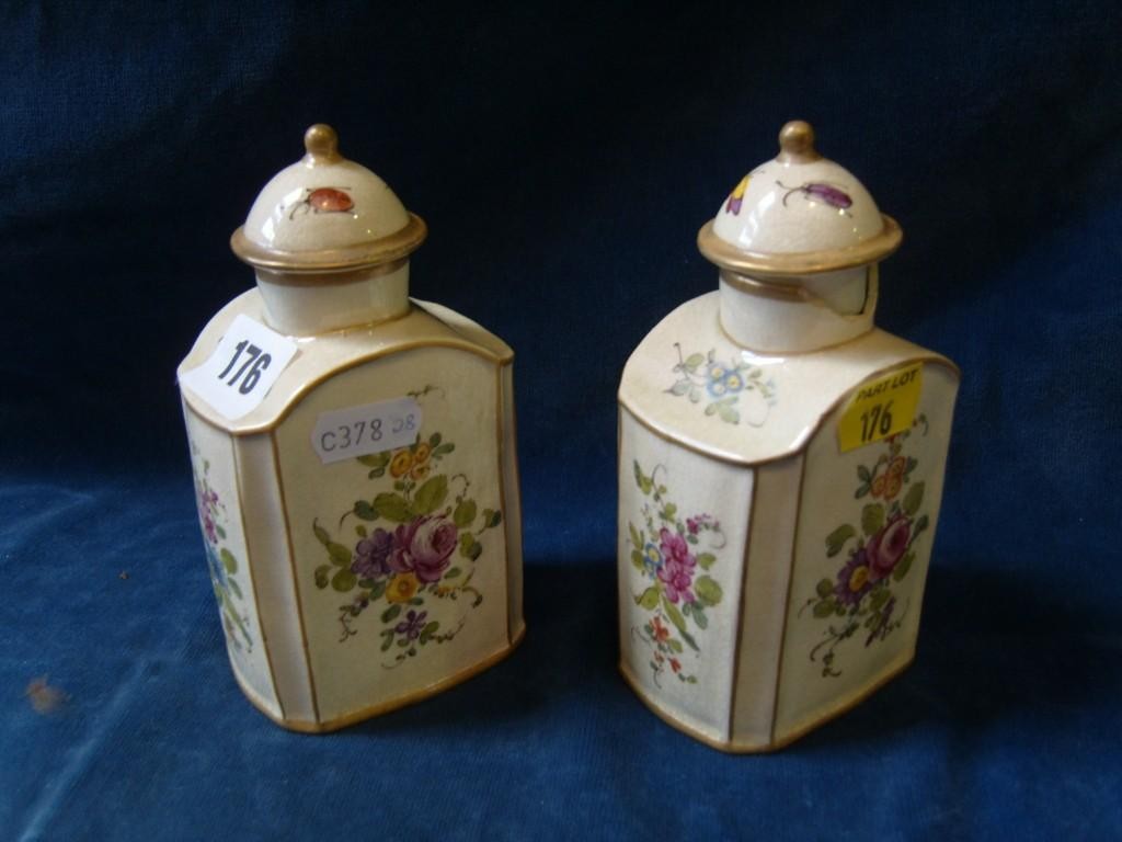 Appraisal: A pair of th century tea caddies and covers of