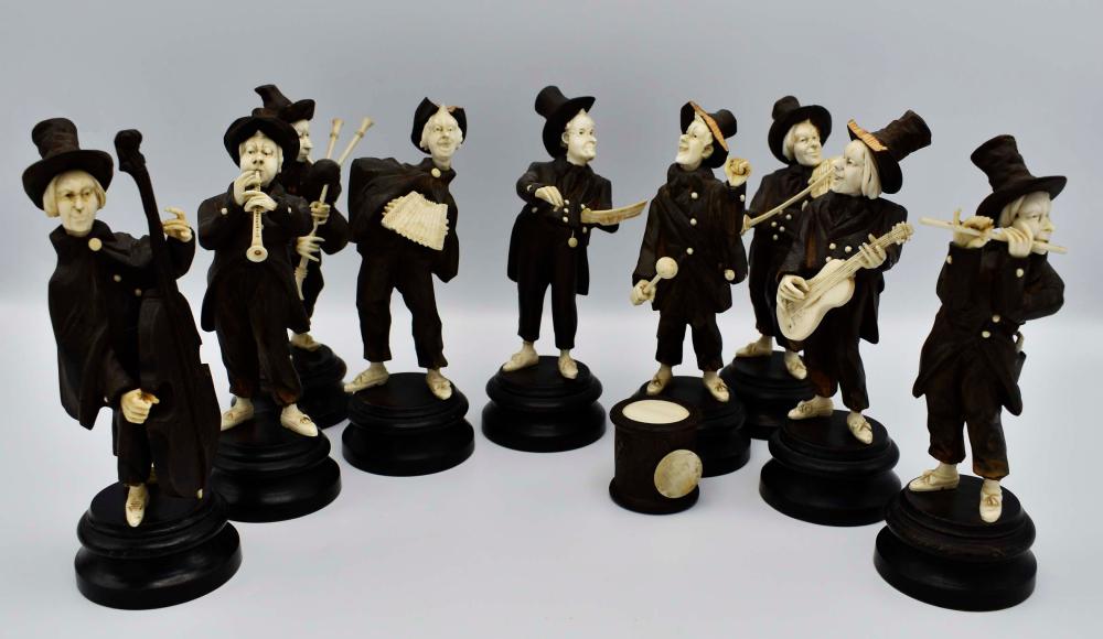 Appraisal: SOUTH GERMAN NINE PIECE MINSTREL BANDThe carved boxwood musicians and