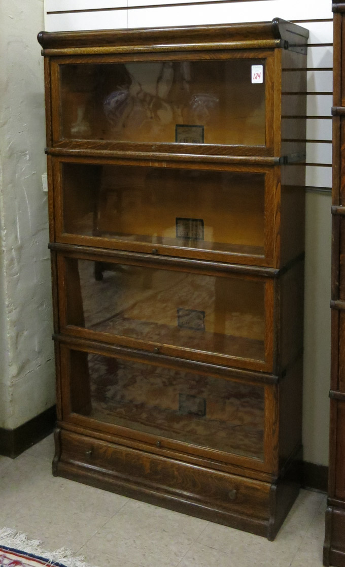 Appraisal: STACKING OAK BOOKCASE The Globe-Wernicke Co Ohio c - composed