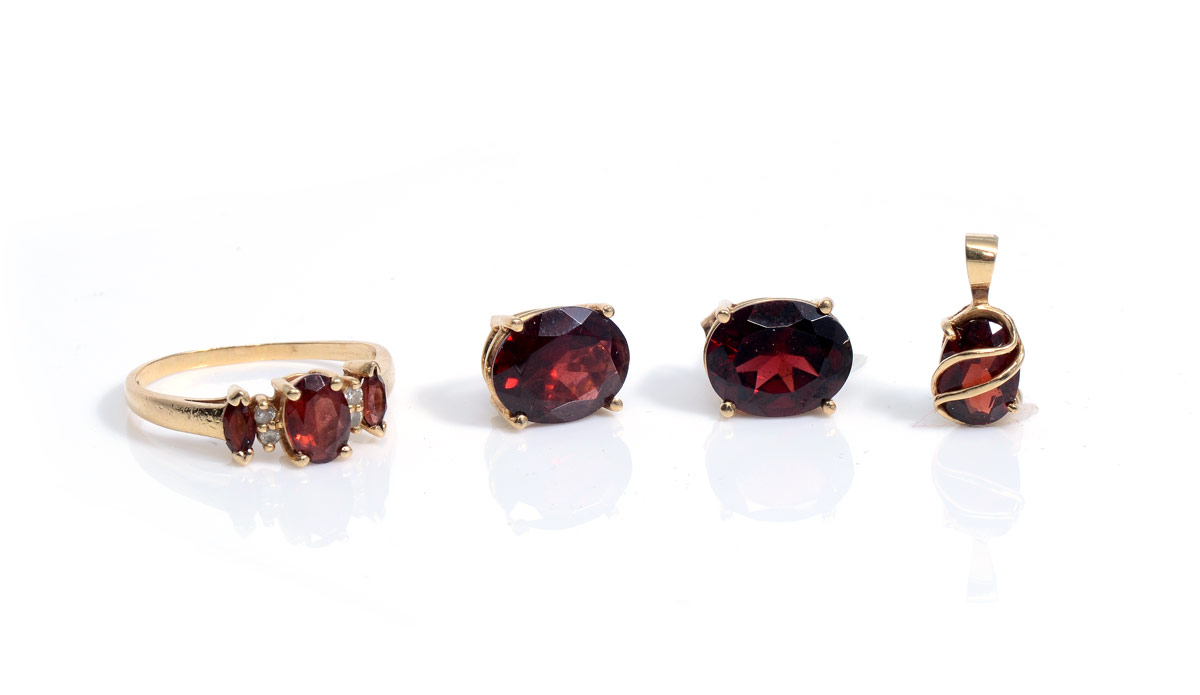 Appraisal: ESTATE LOT OF K GARNET JEWELRY K yellow gold garnet