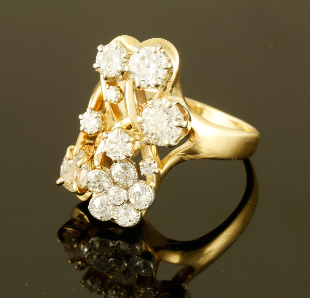 Appraisal: - K Gold and Diamond Cluster Ring Ladies' K yellow