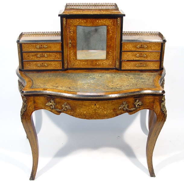 Appraisal: th Century walnut bonheur du jour the crossbanded superstructure with