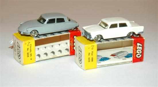 Appraisal: Two Lego System Cars including Citroen DS grey plastic body