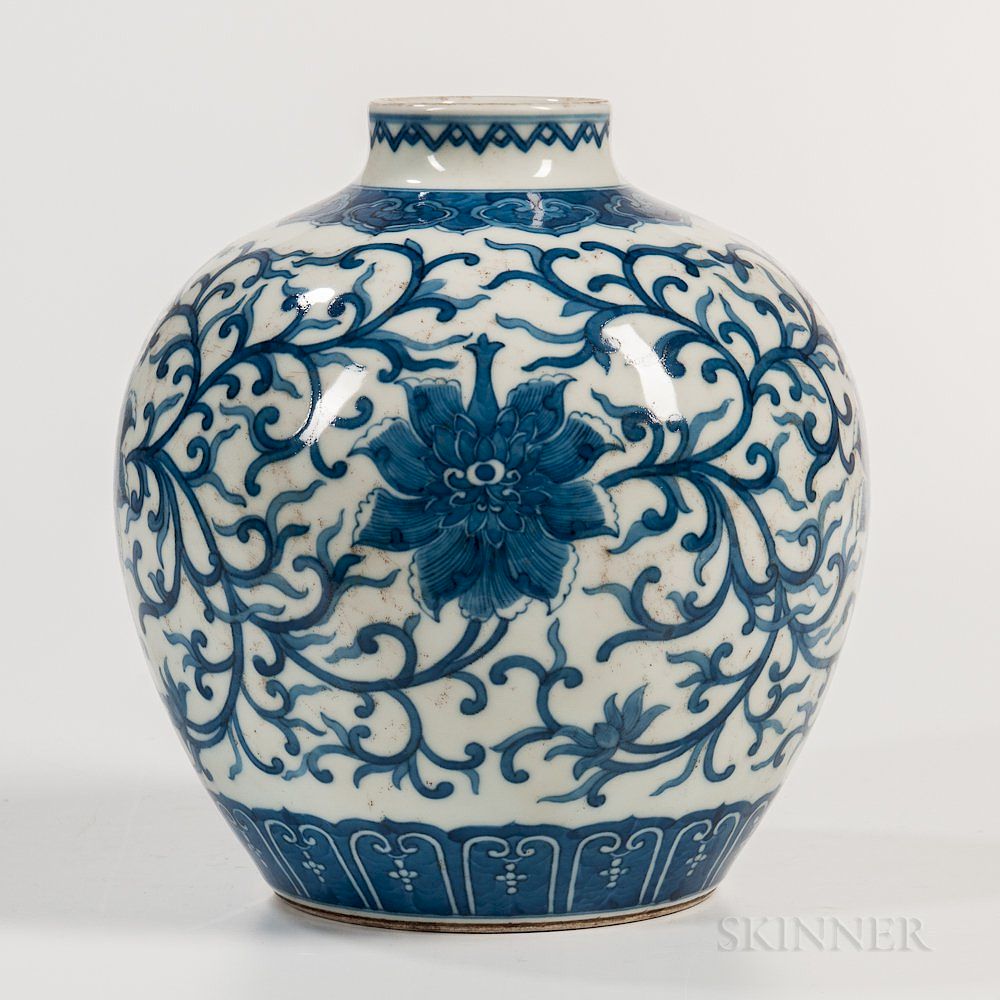 Appraisal: Blue and White Jar Blue and White Jar China th