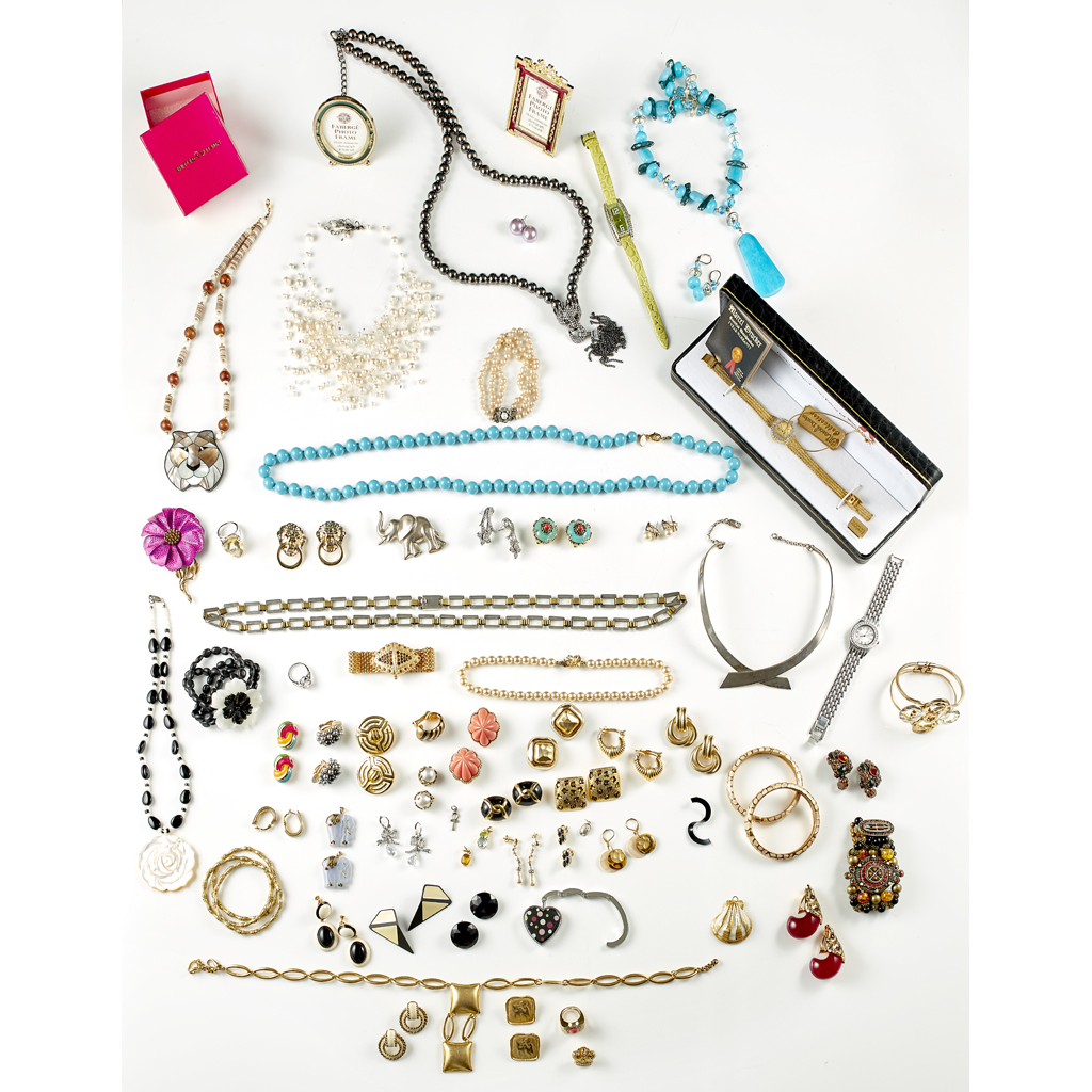 Appraisal: A large collection of costume jewellery to include various past