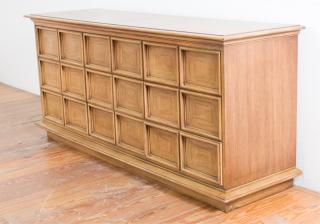 Appraisal: Thomasville Long Dresser Thomasville nine drawer long dresser marked inside