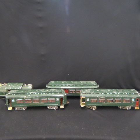 Appraisal: Early Lionel Trains green engine -E and passenger cars