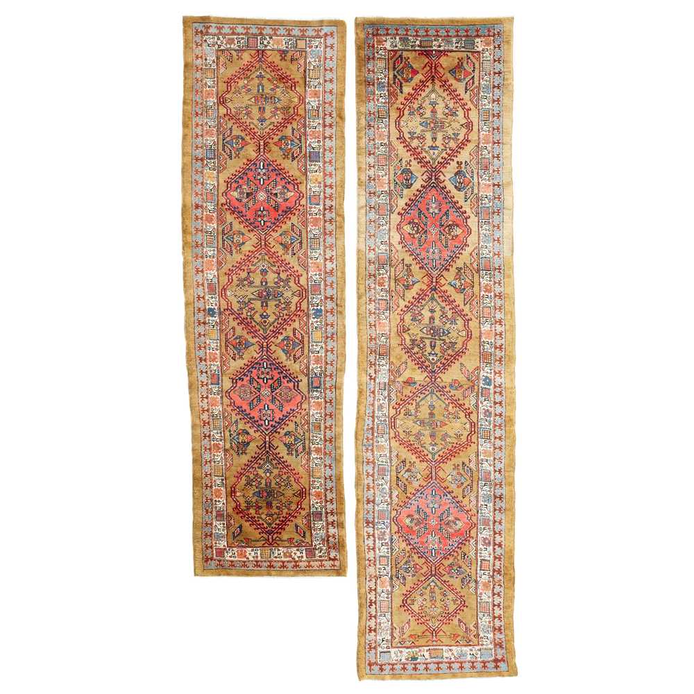 Appraisal: PAIR OF SARAB RUNNERS NORTHWEST PERSIA EARLY TH CENTURY one