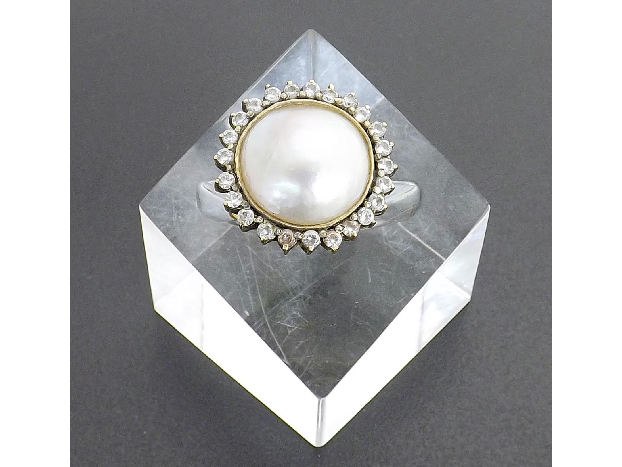 Appraisal: Yellow gold Mabe pearl and stone set cluster ring cluster