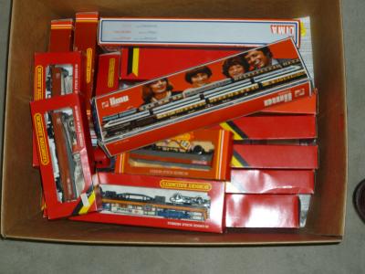 Appraisal: Sixteen goods trucks by Hornby and Lima including Railfreight tankers