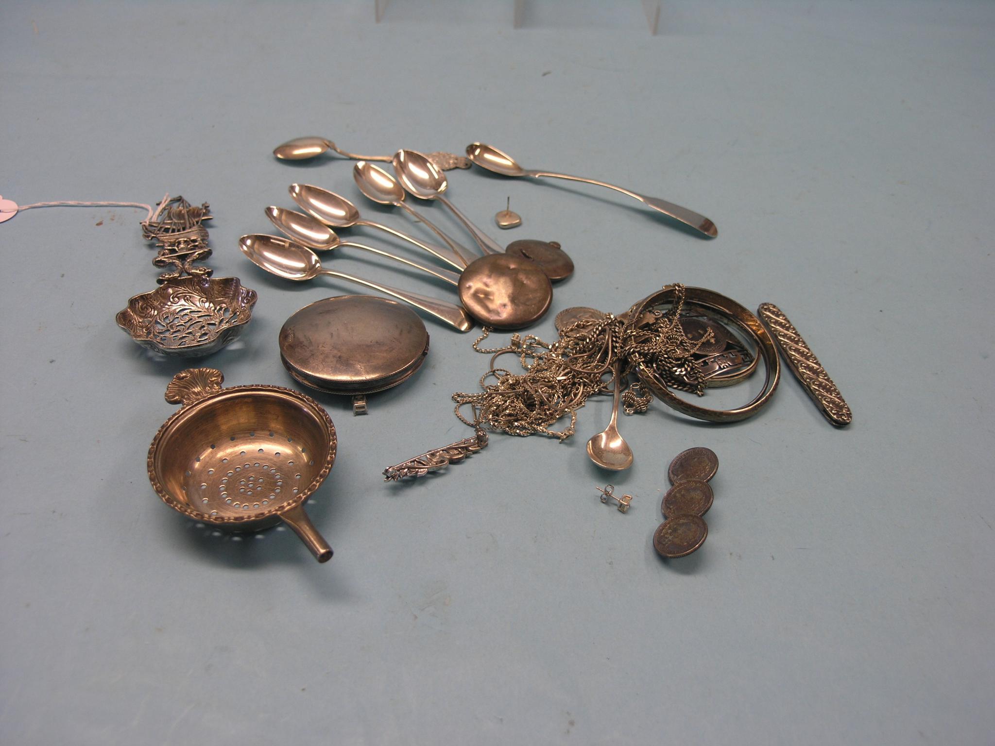 Appraisal: Small silverware ornamental spoon other cutlery engraved compact etc approx