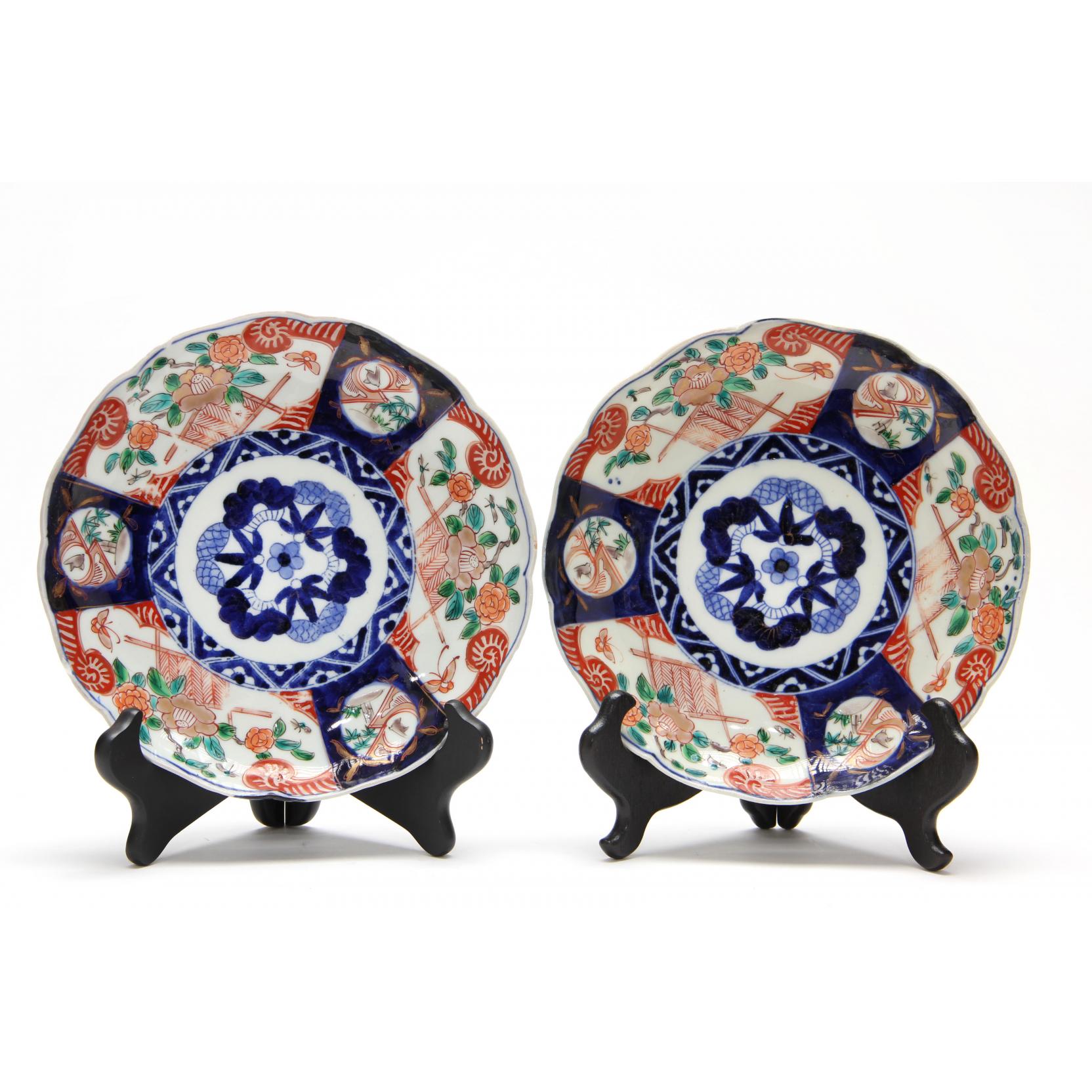 Appraisal: Pair of Japanese Imari Porcelain Plates th century with central