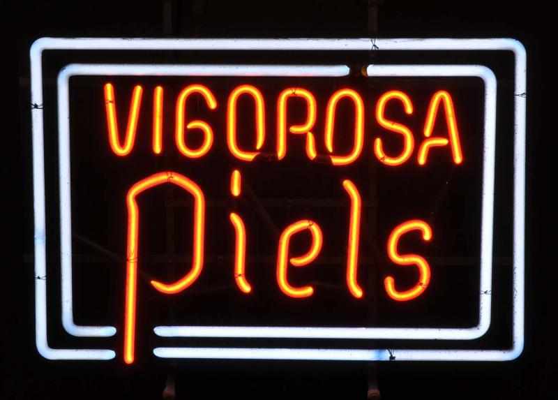 Appraisal: Piels Double Border Vigorosa Neon Sign Description s Piels Brothers