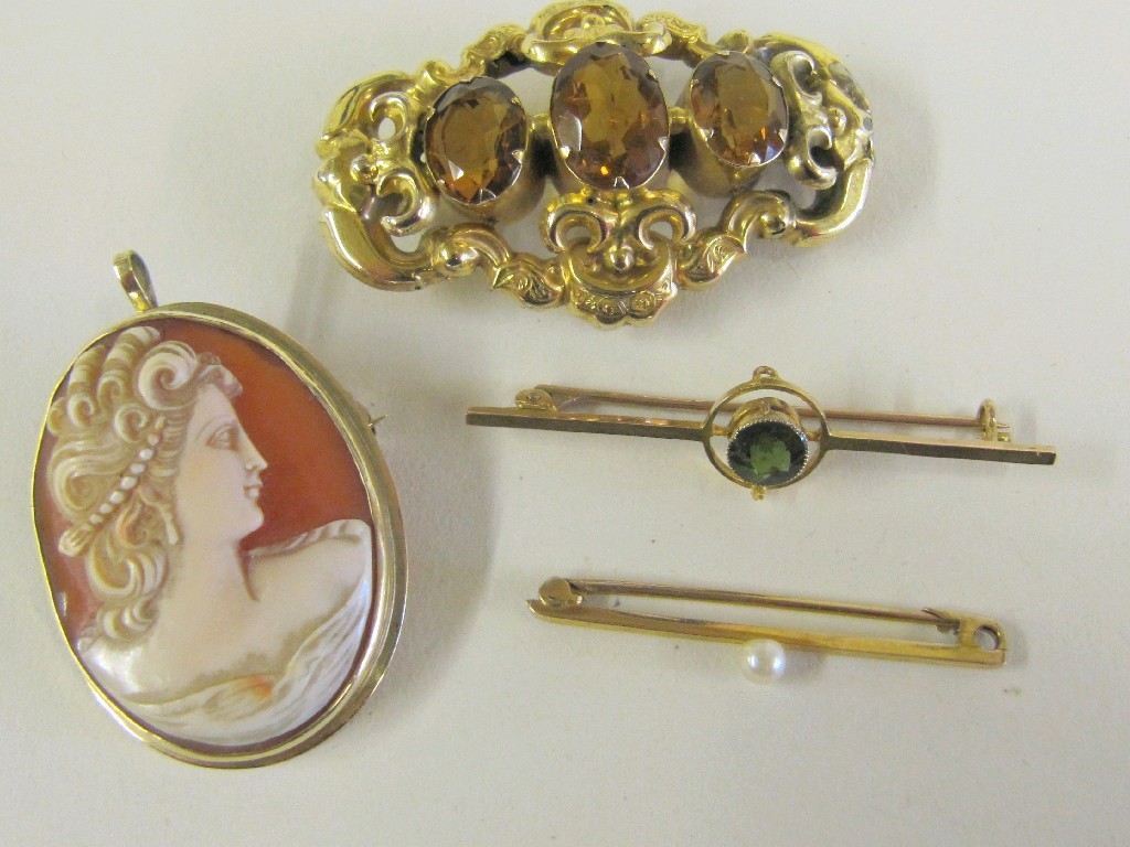 Appraisal: Lot comprising ct gold mounted cameo brooch pendant Victorian citrine