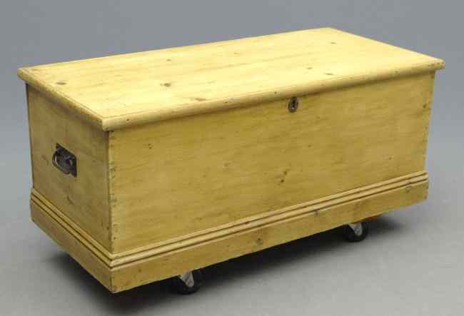 Appraisal: Scrubbed pine blanket box '' W '' D '' Ht