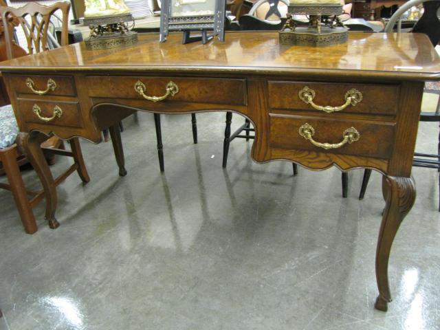 Appraisal: Baker Furniture period-style writing desk sectioned elm burl top curved