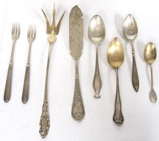 Appraisal: Sterling Silver Serving Pieces By various makers comprising two dessert