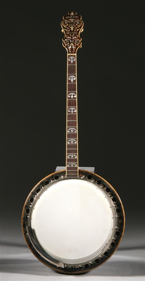 Appraisal: TENOR BANJO MAJESTIC DELUXE American st quarter th century Mother-of-pearl