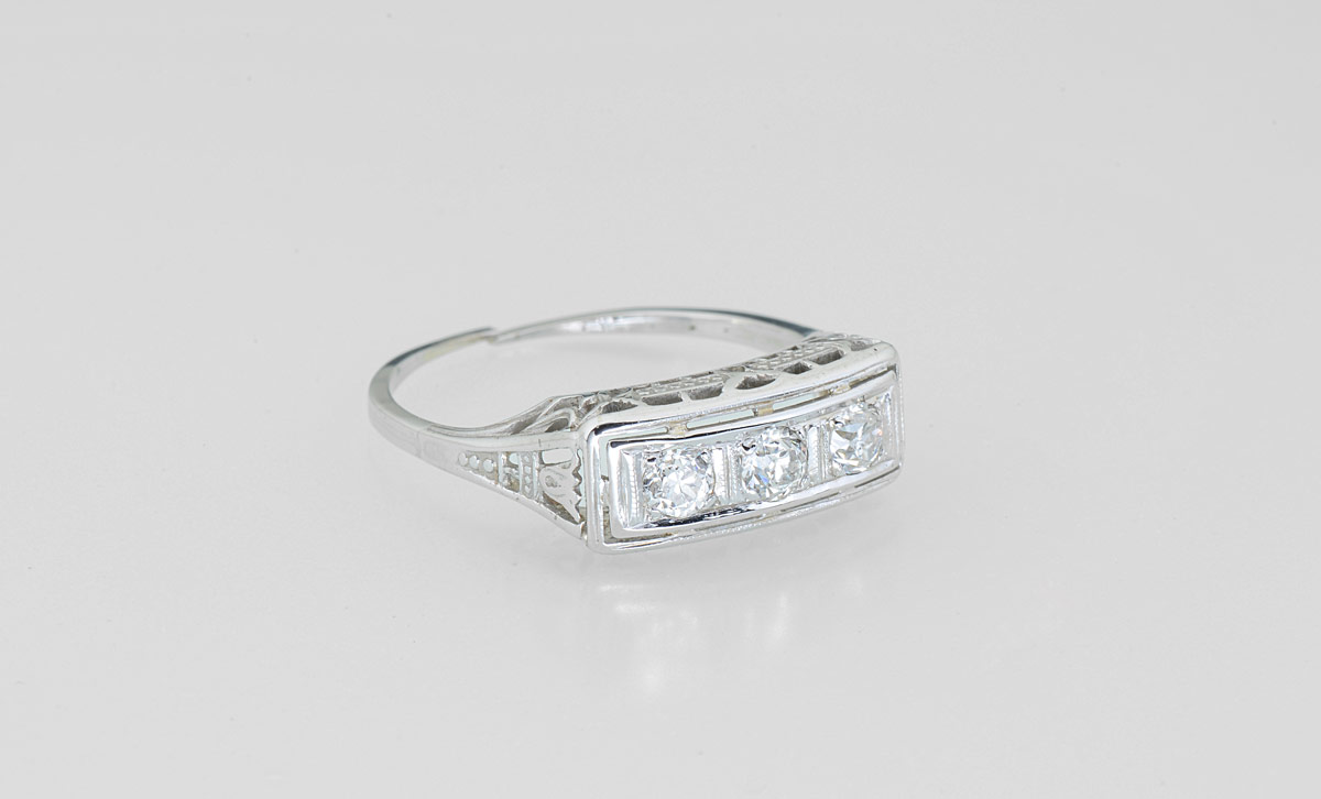 Appraisal: K ART DECO FILIGREE STONE DIAMOND RING K white gold