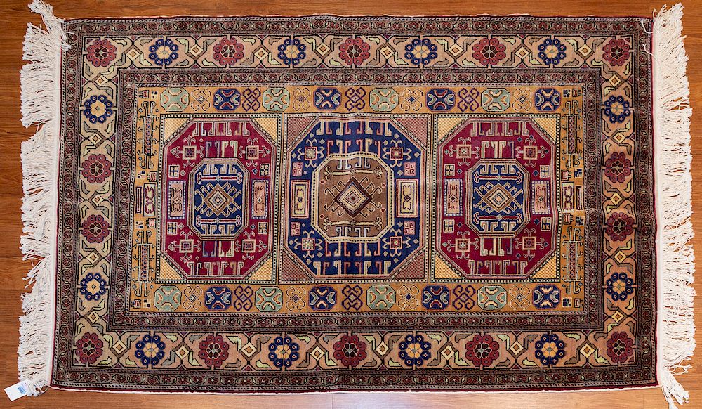 Appraisal: Turkish Kayseri Rug x hand knotted Condition Absence of a