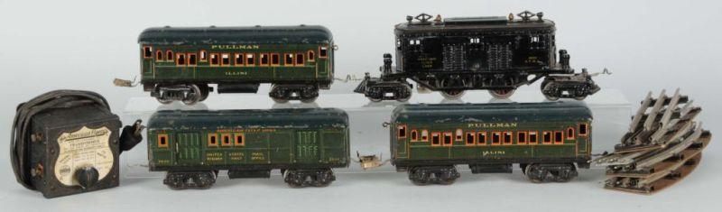 Appraisal: American Flyer O-Gauge Passenger Train Set Description Pre-war Tin-plate Set