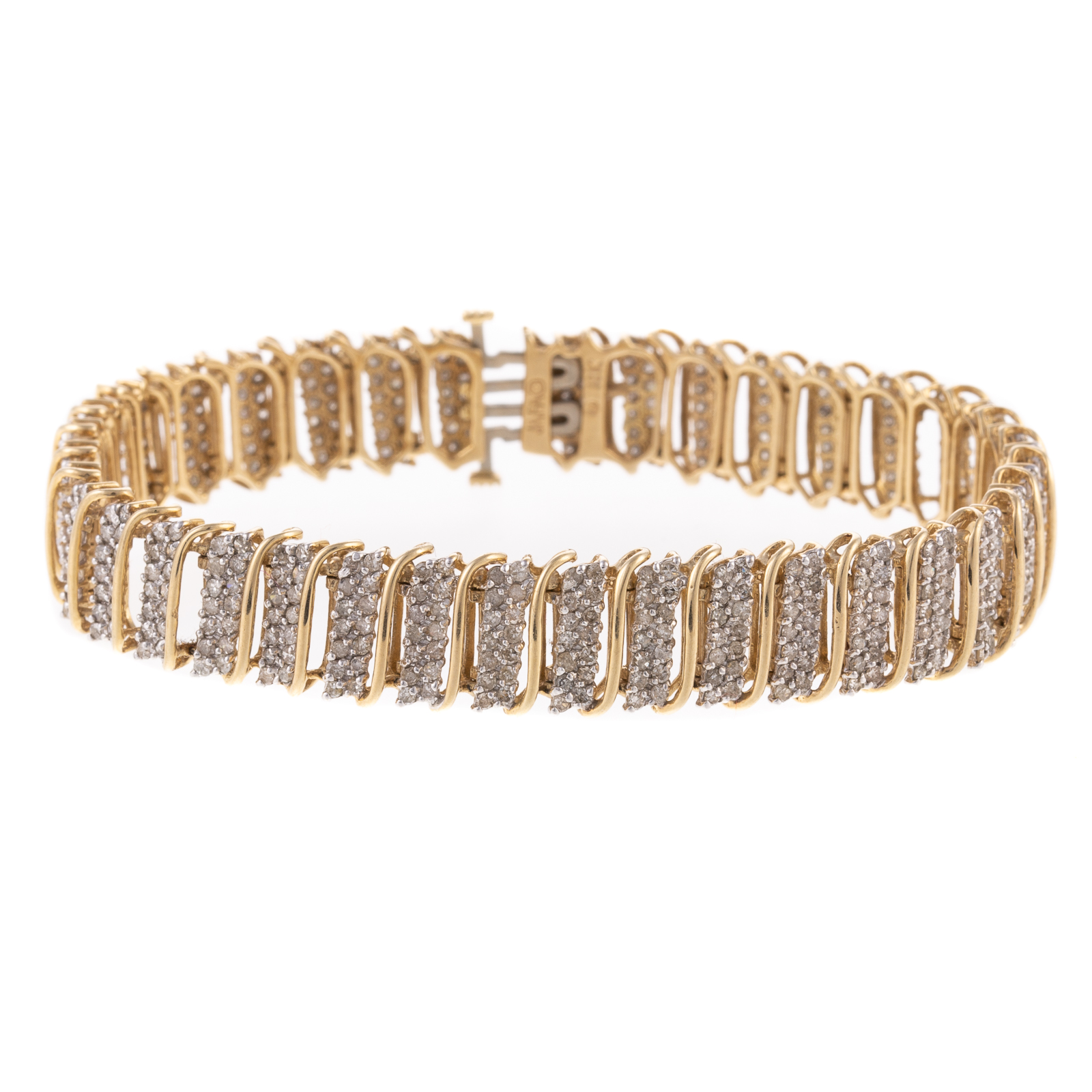 Appraisal: A PAVE DIAMOND LINK BRACELET IN YELLOW GOLD K yellow