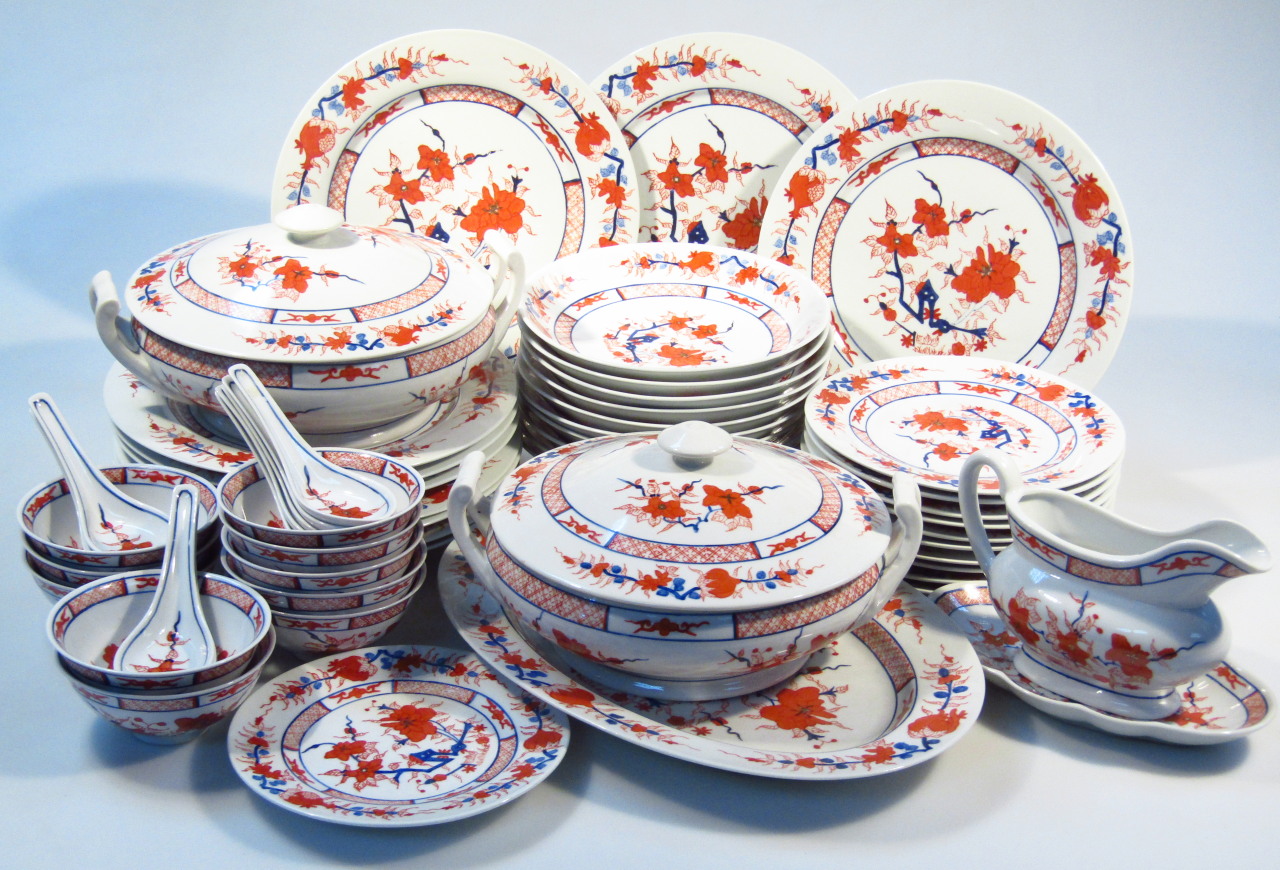 Appraisal: An early thC forty five piece dinner service comprising a