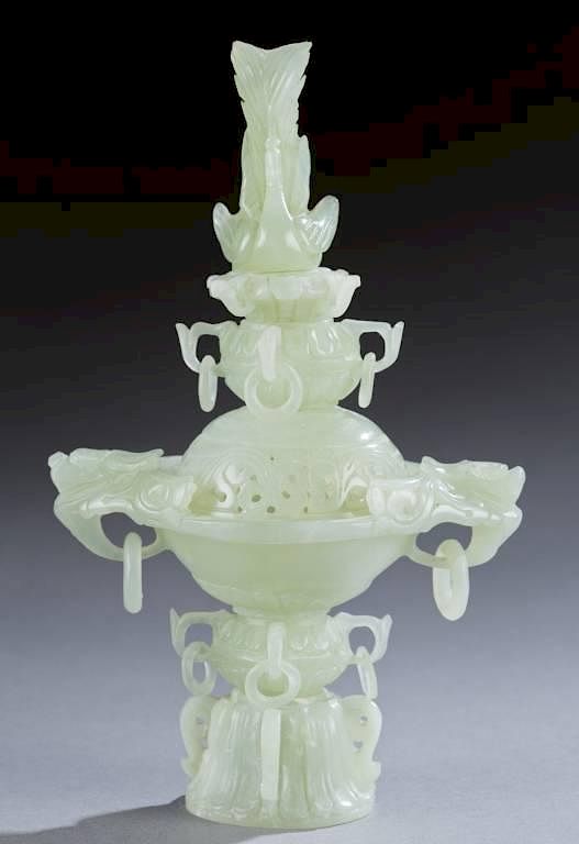 Appraisal: Jade incense burner A Chinese green jade incense burner th