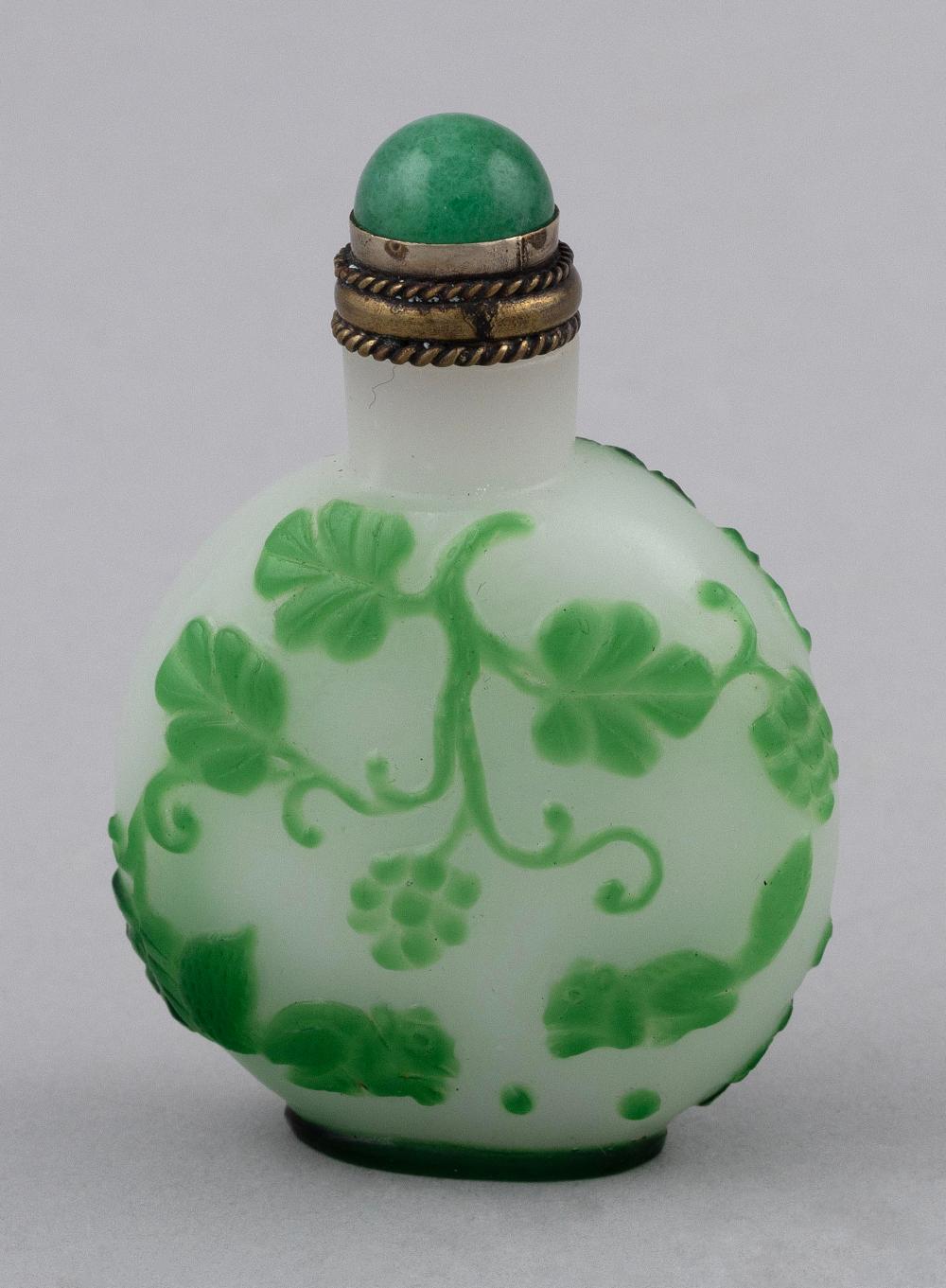 Appraisal: CHINESE OVERLAY GLASS SNUFF BOTTLE TH CENTURY HEIGHT CHINESE OVERLAY