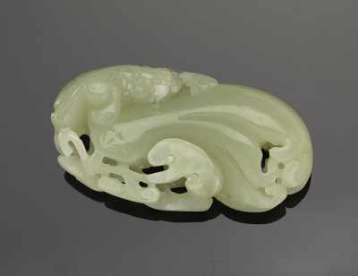 Appraisal: A Jade Carving of Buddha's Hand Citron with Lizard Pale