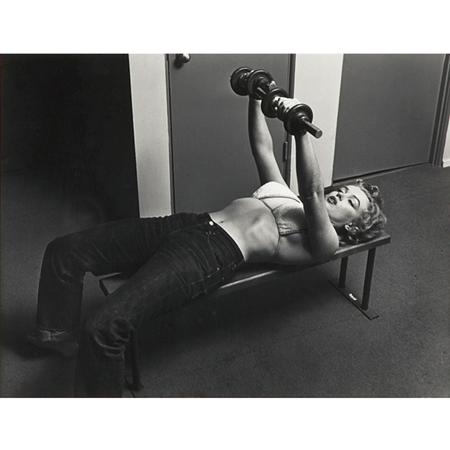 Appraisal: HALSMAN PHILIPPE - Marilyn Monroe with barbells Estimate -