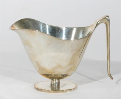 Appraisal: An Israel Freeman Son Ltd silver Modernist jug stamped marks