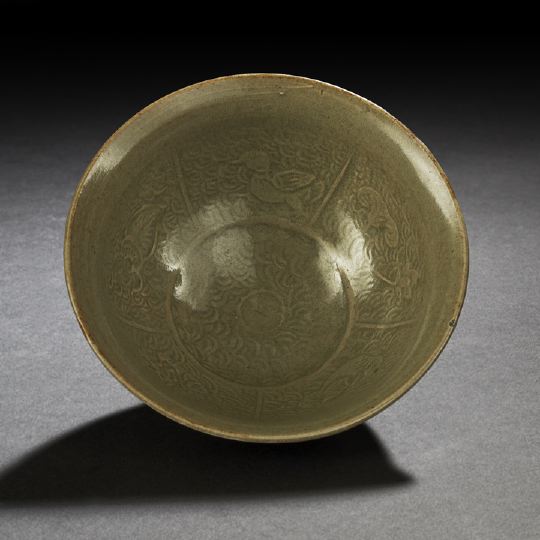 Appraisal: Chinese Celadon Porcelain Tea Bowl Song Dynasty - of circular